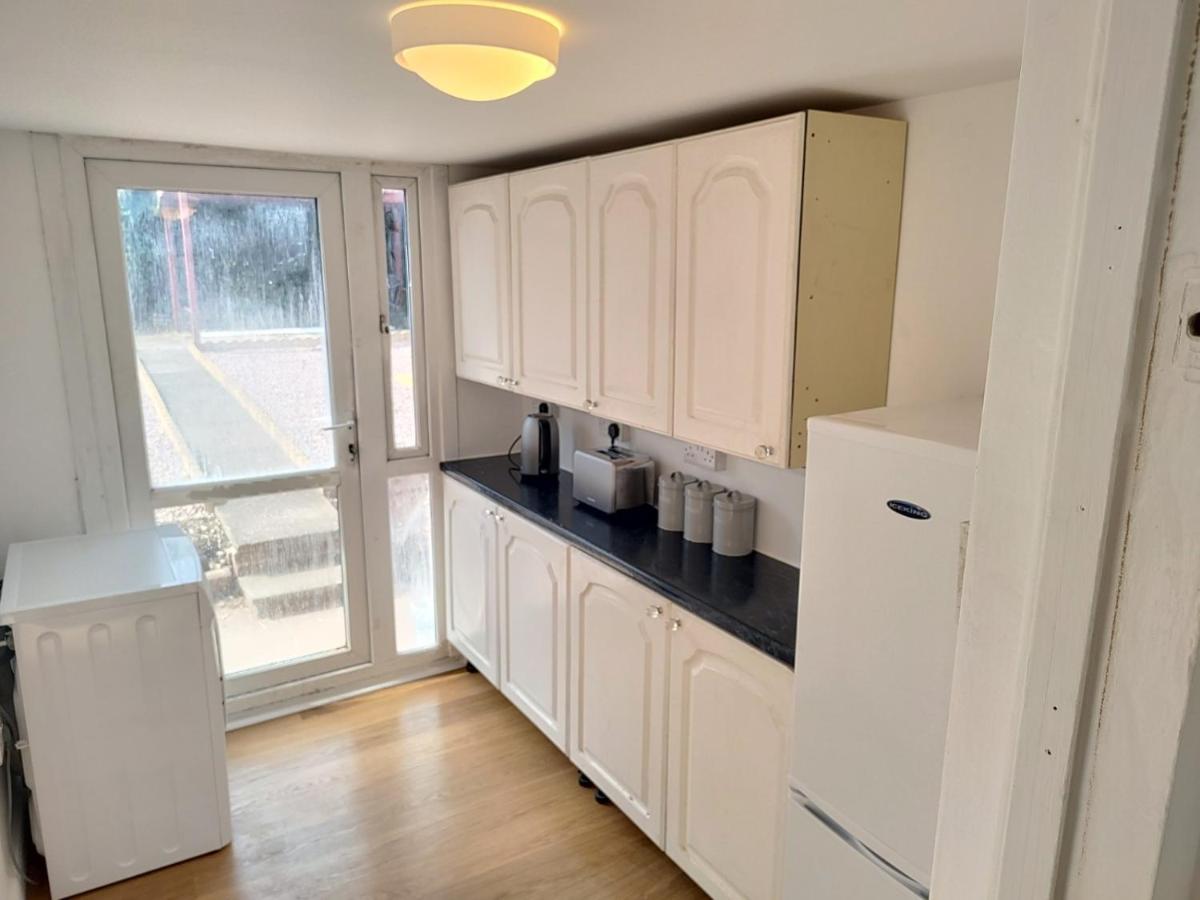 Wavertree Drive 3 Bed Contractor Home In Leicester Exterior foto